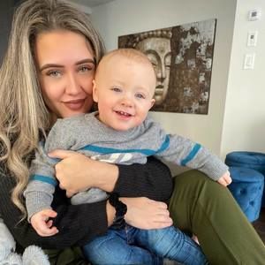 Meet your Posher, Alicia